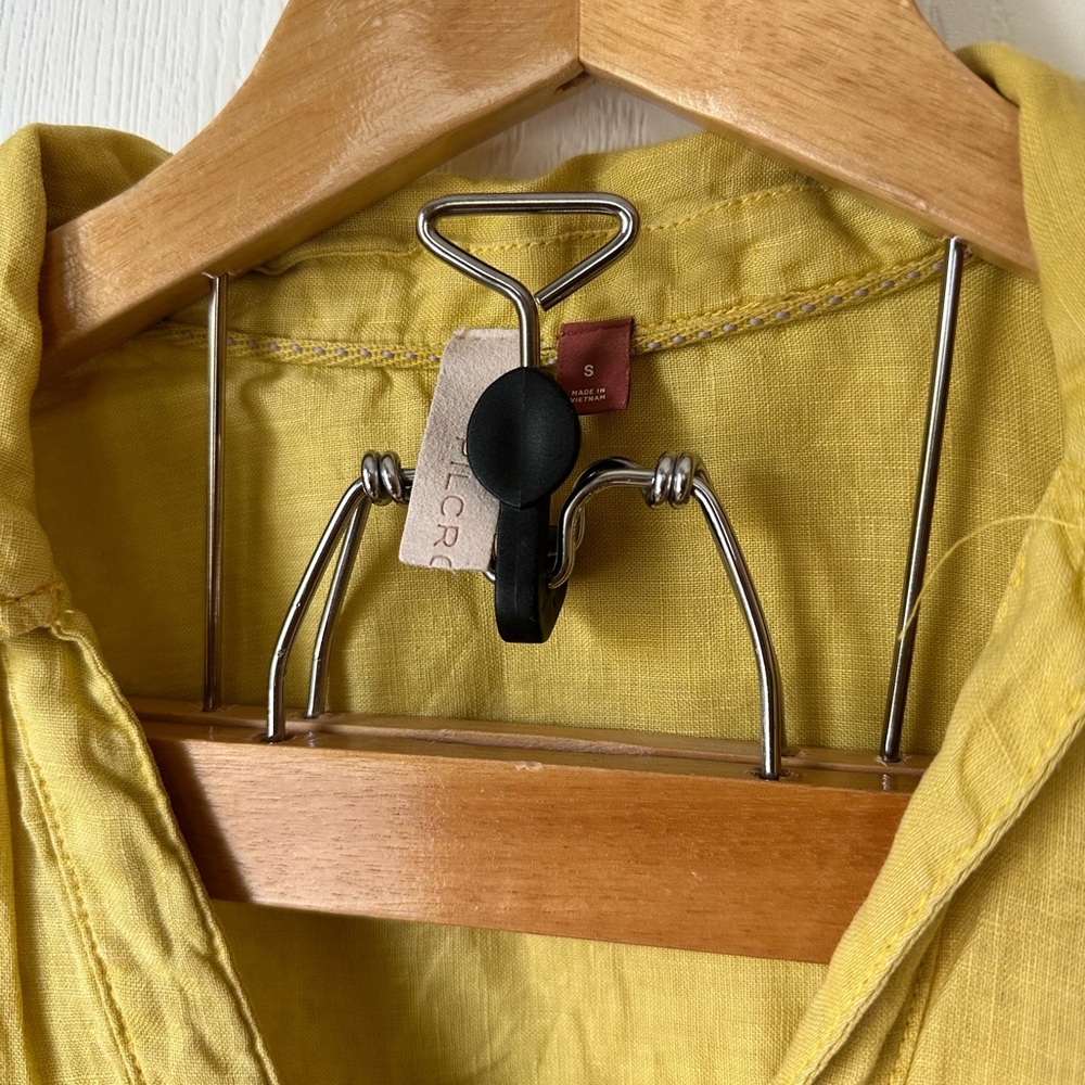 Pilcro Sunny Yellow Short Sleeve Button-up Blouse - Picture 6 of 6
